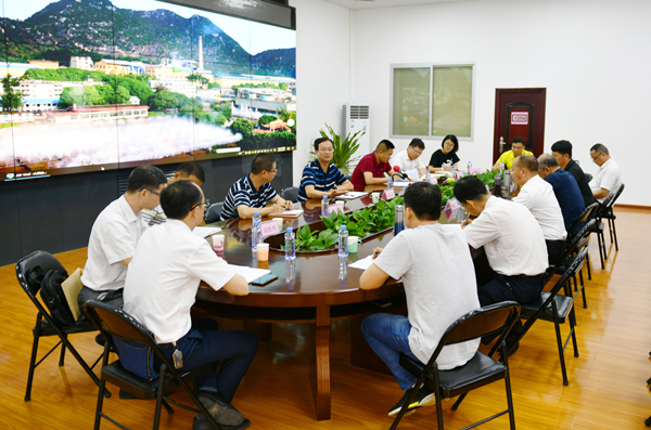 会议现场.jpg