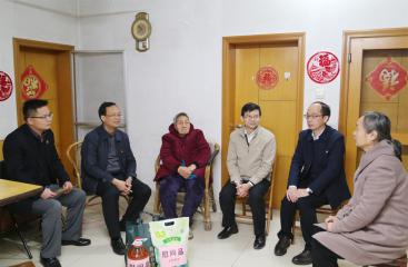 春节慰问暖人心 年味渐浓情更浓 | 莫菲城深入老干部、革命烈士家属家中慰问