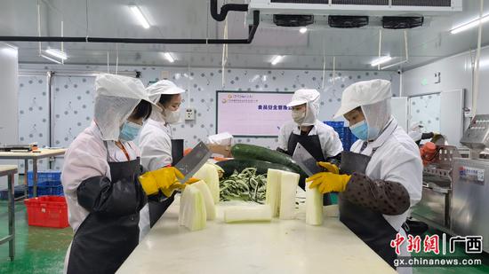 预制菜生产车间 南宁糖业供图